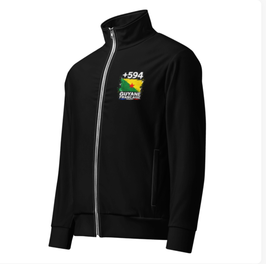 Survêtement noir Guyane +594 zippé avec petit drapeau guyanais floqué sur la poitrine - vue de face, angle - Indicatif Fier