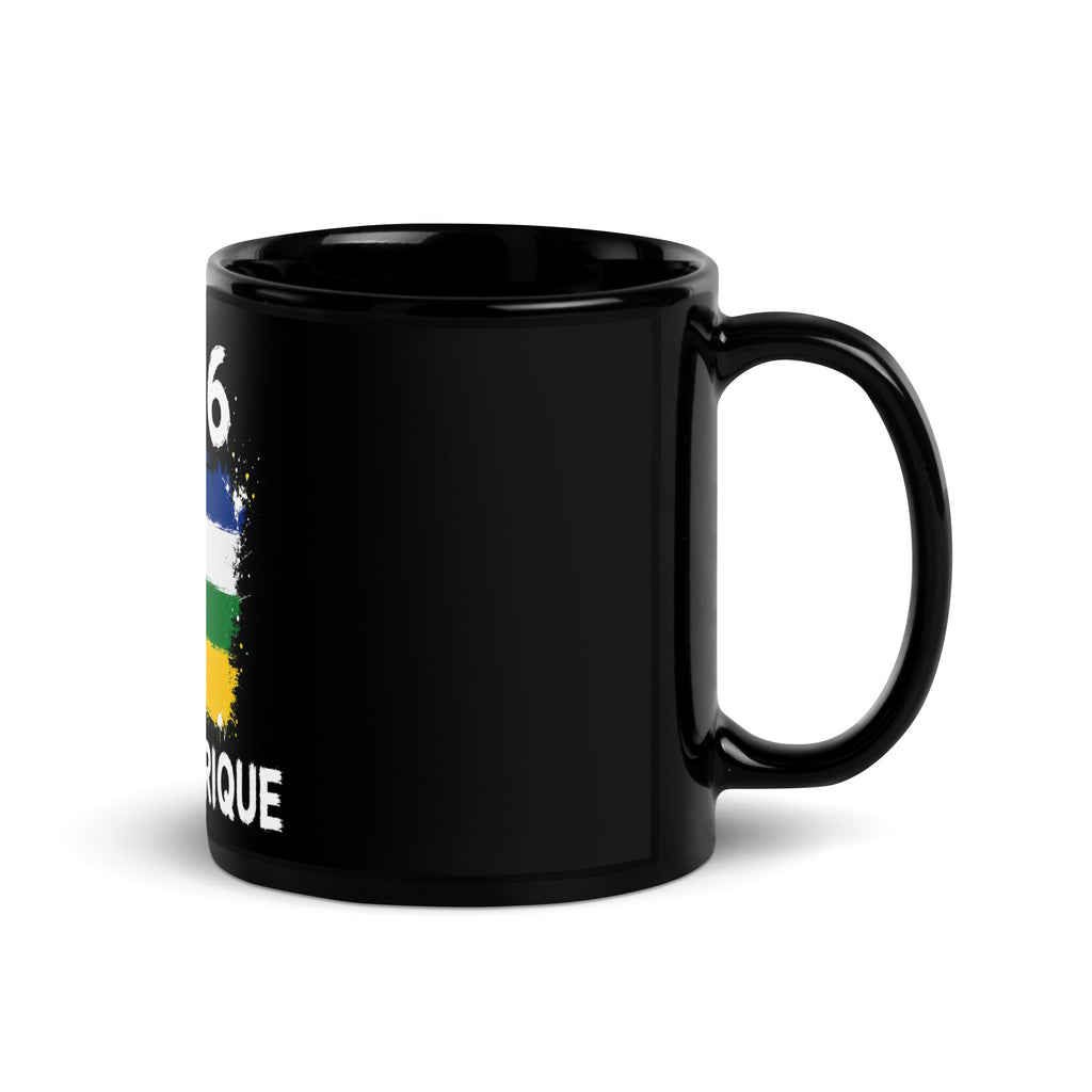 Mug Centrafrique +236 - Noir avec drapeau floqué effet éclaboussure de peinture - vue anse à droite - Indicatif Fier