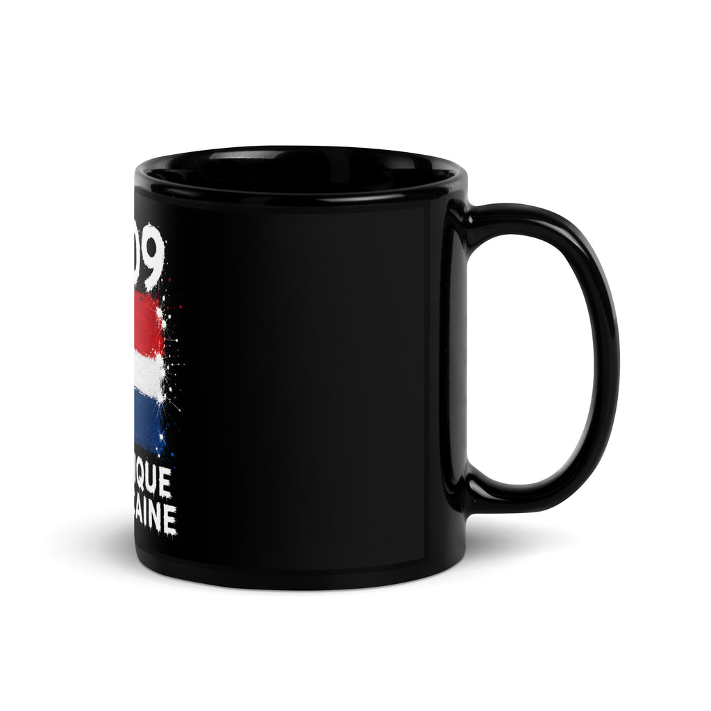 Mug République Dominicaine +1809 - Noir avec drapeau floqué effet éclaboussure de peinture - vue anse à droite - Indicatif Fier
