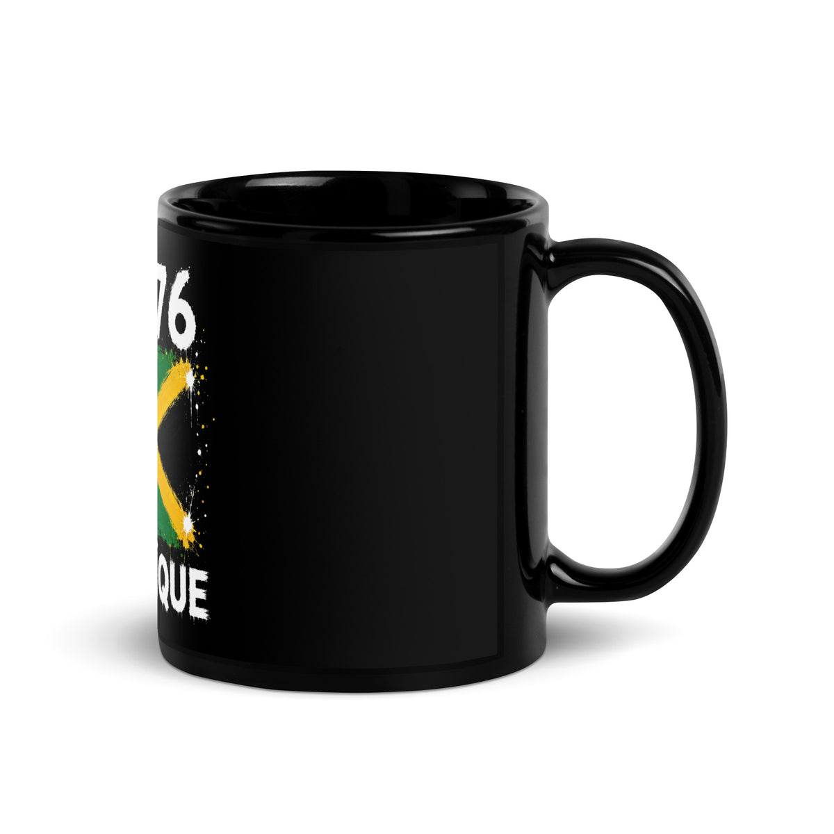 Mug Jamaïque +1876 - Noir avec drapeau floqué effet éclaboussure de peinture - vue anse à droite - Indicatif Fier