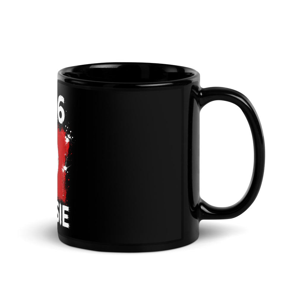 Mug Tunisie +216 - Noir avec drapeau floqué effet éclaboussure de peinture - vue anse à droite - Indicatif Fier