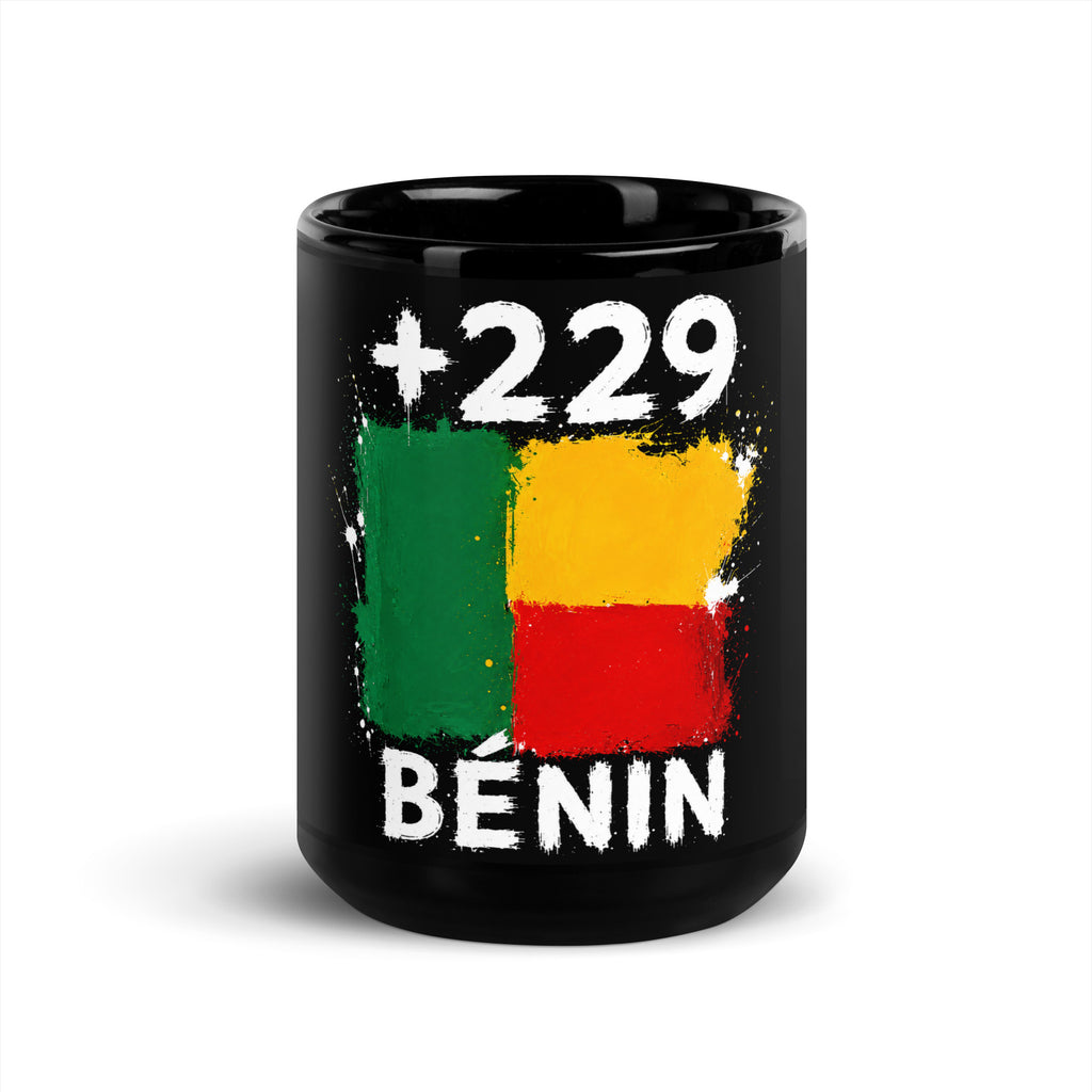 Mug Bénin +229 - Noir avec drapeau floqué effet éclaboussure de peinture - vue de face - Indicatif Fier