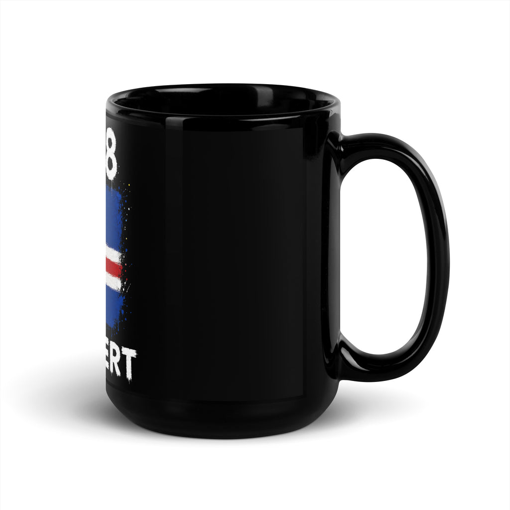 Mug Cap-Vert +238 - Noir avec drapeau floqué effet éclaboussure de peinture - vue anse à droite - Indicatif Fier