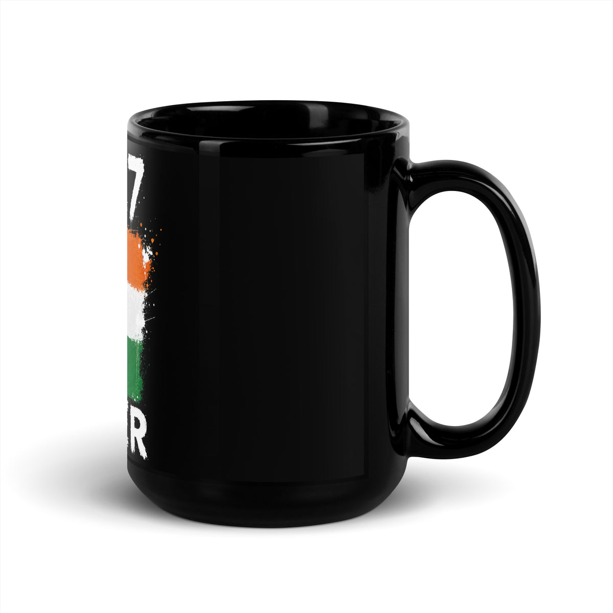 Mug Niger +227 - Noir avec drapeau floqué effet éclaboussure de peinture - vue anse à droite - Indicatif Fier