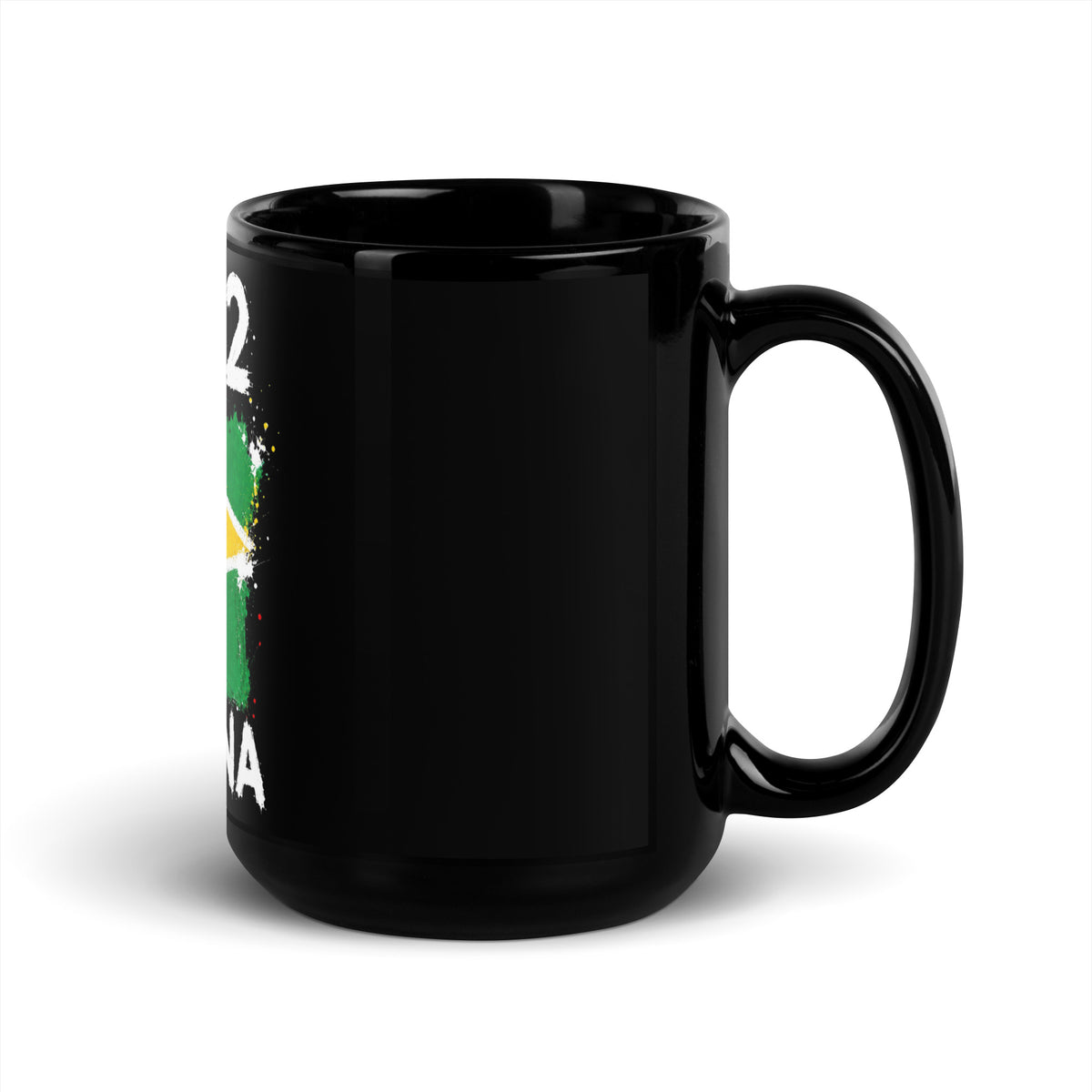 Mug Guyana +592 - Noir avec drapeau floqué effet éclaboussure de peinture - vue anse à droite - Indicatif Fier (15 oz)