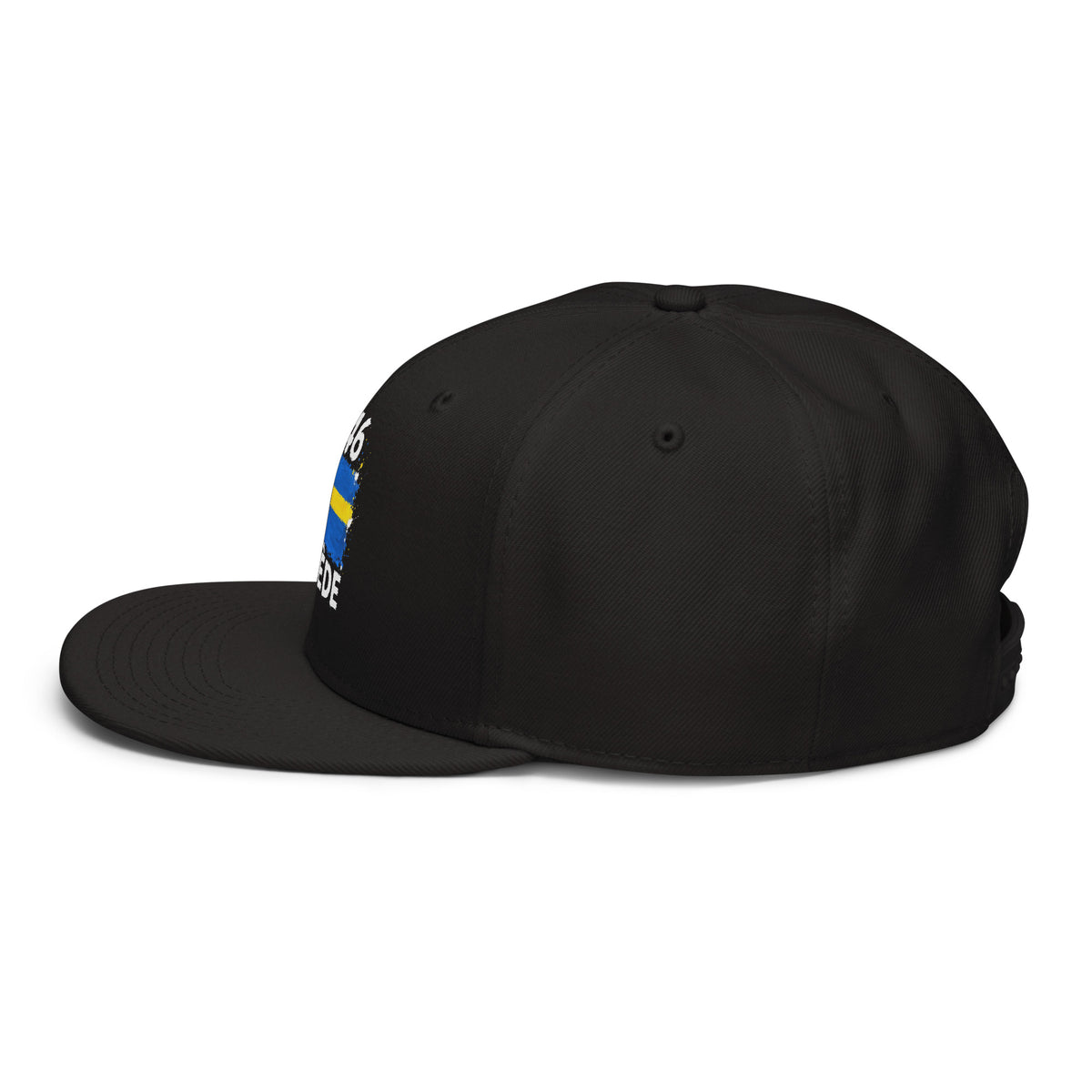 Snapback Suède +46 - Noir avec drapeau floqué effet éclaboussure de peinture - vue de profil gauche - Indicatif Fier