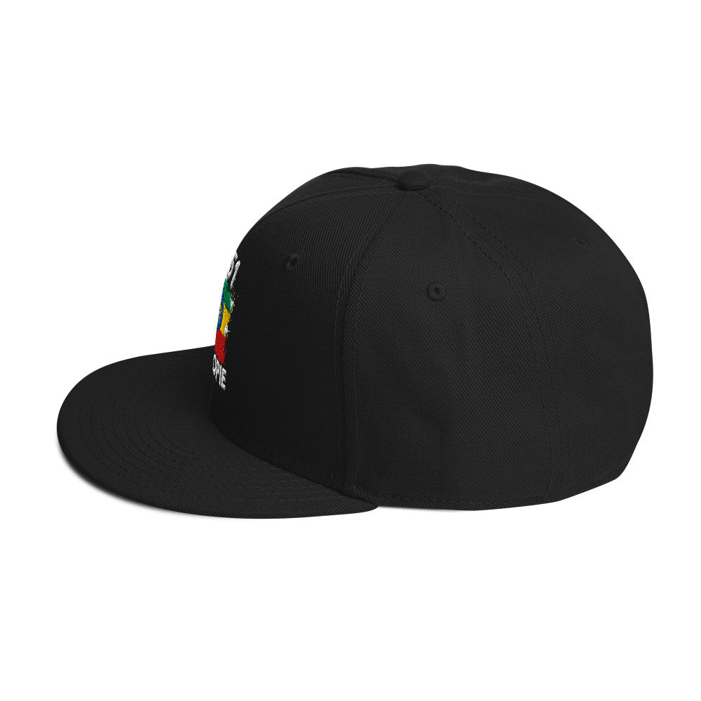 Snapback Éthiopie +251 - Noir avec drapeau brodé - vue de profil gauche - Indicatif Fier