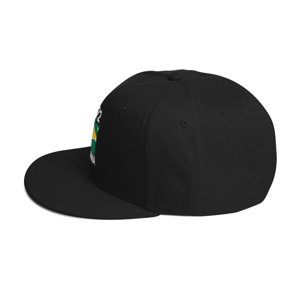 Snapback Guyana +592 - Noir avec drapeau brodé - vue de profil gauche - Indicatif Fier