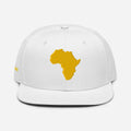 Snapback Blanc Broderie GA - carte de l'Afrique brodée or - vue de face - African Generation