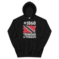 Sweat à capuche noir Trinidad & Tobago +1868 avec drapeau trinidadien floqué effet éclaboussure de peinture - vue de face - Indicatif Fier