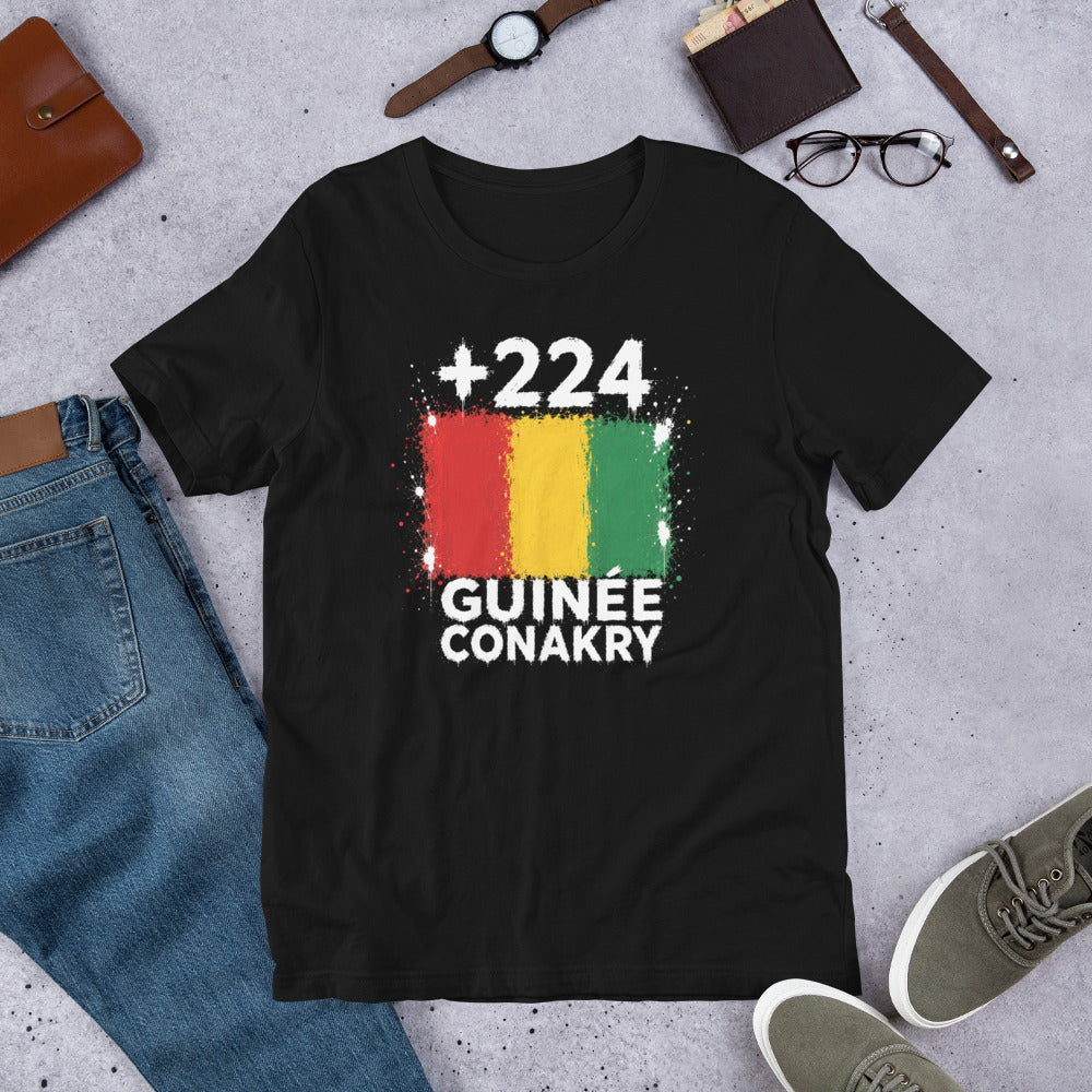 T-shirt Guinée Conakry +224 - Noir avec drapeau floqué effet éclaboussure de peinture - vue de face - Indicatif Fier