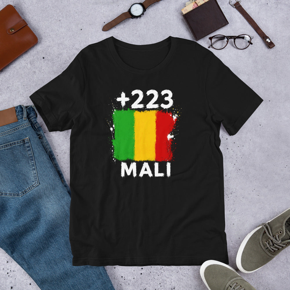 T-shirt Mali +223 - Noir avec drapeau floqué effet éclaboussure de peinture - vue de face - Indicatif Fier