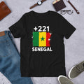 T-shirt Sénégal +221 - Noir avec drapeau floqué effet éclaboussure de peinture - vue de face - Indicatif Fier