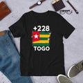 T-shirt Togo +228 - Noir avec drapeau floqué effet éclaboussure de peinture - vue de face - Indicatif Fier