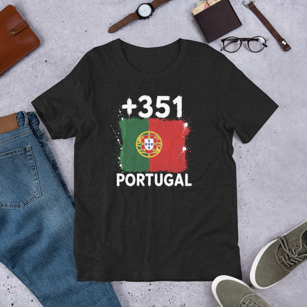 T-shirt Portugal +351 avec drapeau floqué effet éclaboussure de peinture - vue de face - Indicatif Fier