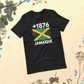 T-shirt gris chiné foncé Jamaïque +1876 avec drapeau jamaïcain floqué effet éclaboussure de peinture - mise en scène avec accessoires - Indicatif Fier